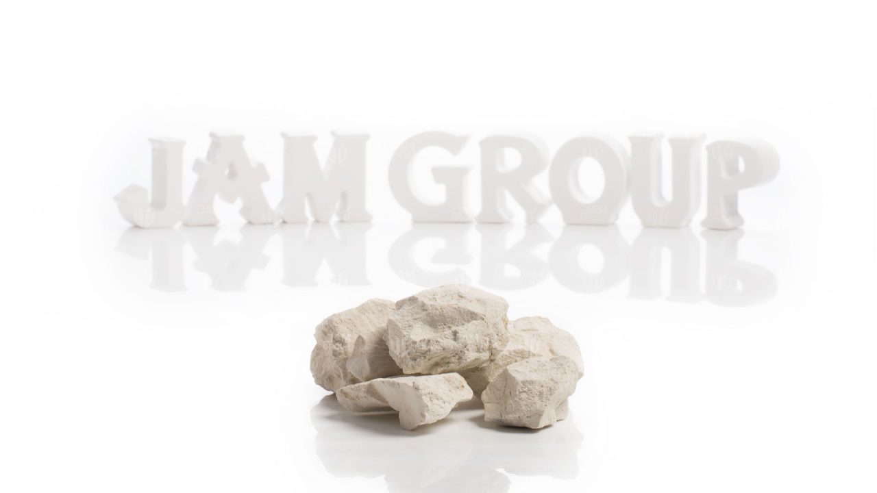 Bentonite-lumps-desktop-1